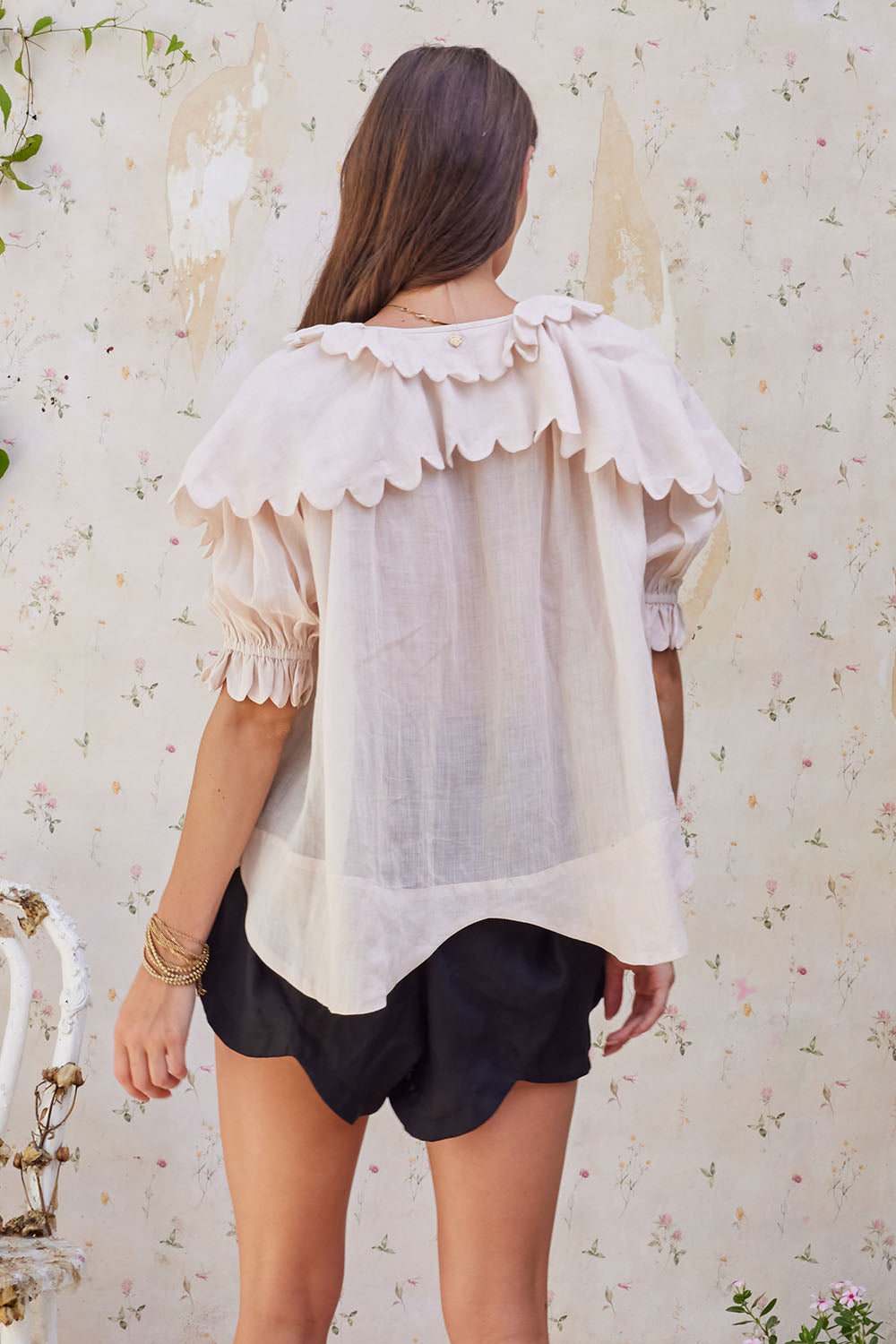 OLIVE SCALLOP TOP NUDE